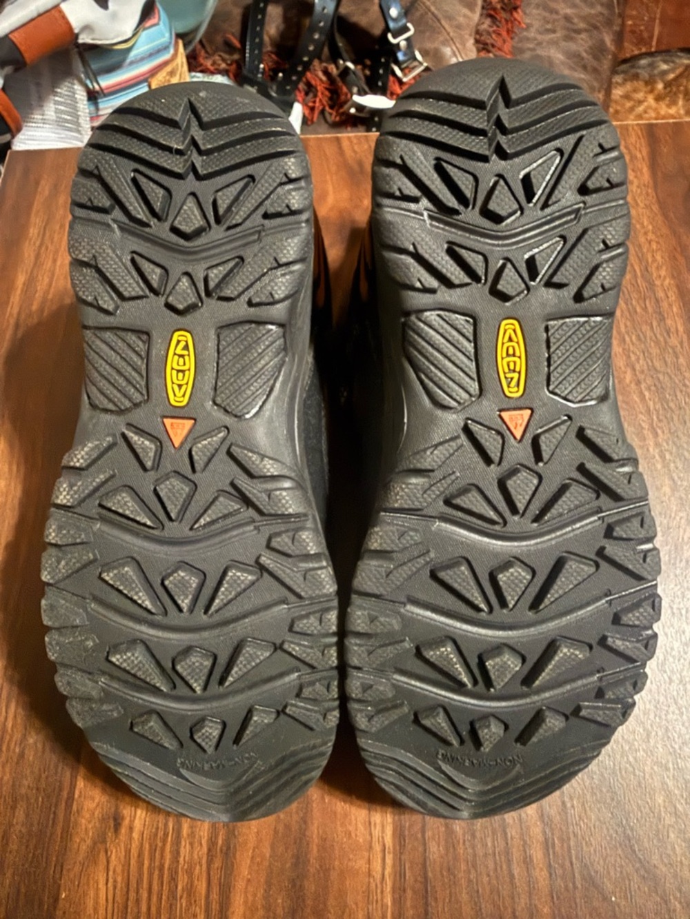 KEEN kid’s Brown Leather Hiking Shoes - Durable Trail Footwear - Picture 2 of 5